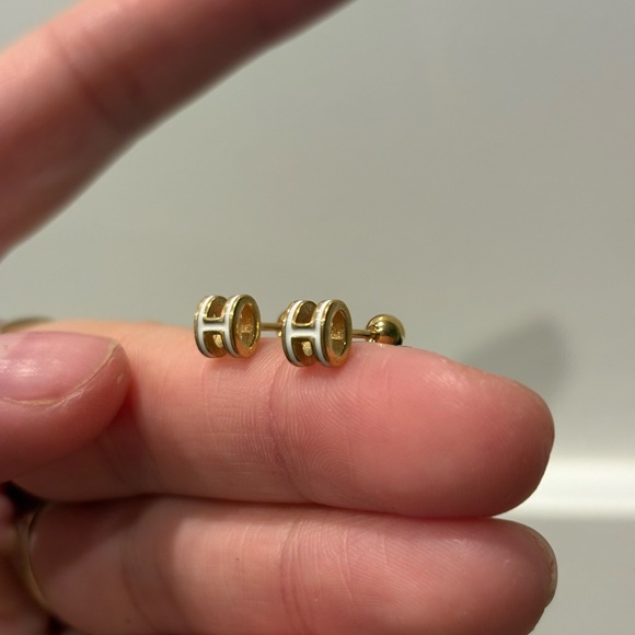 Elegant Gold h stainless steel gold plated mini Stud Earrings - Picture 4 of 5
